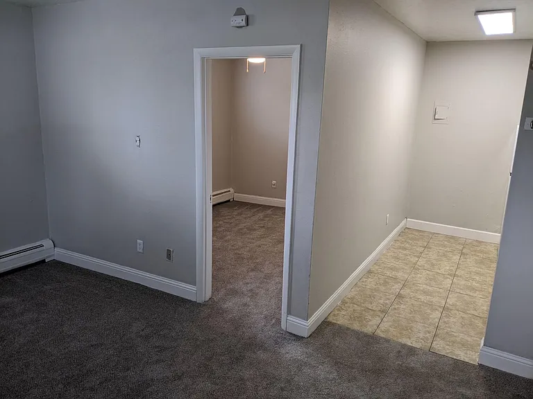 2505 Kenton St — Photo 5