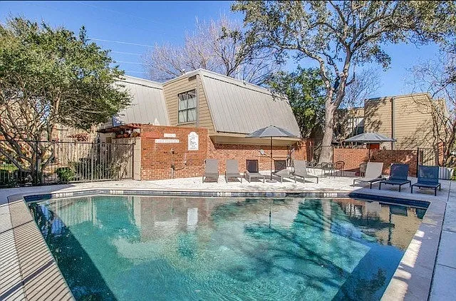 3955 Buena Vista St — Photo 4
