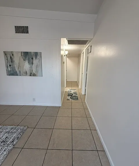 6251 N 48th Ave #4 — Photo 6