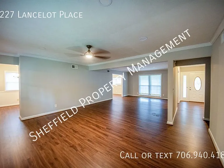 2227 Lancelot Pl — Photo 16