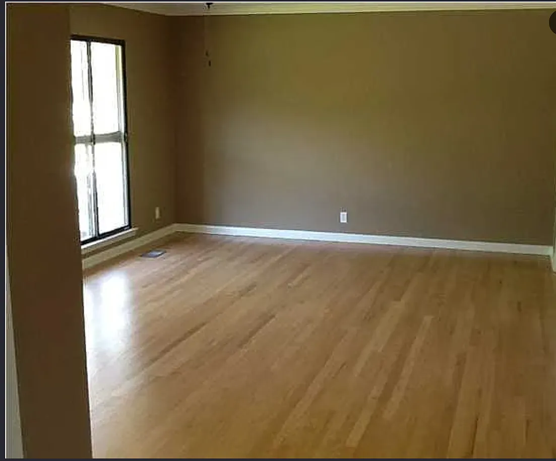 3 bed, 1.5 bath, 1300 sqft, $1,750 — Photo 1