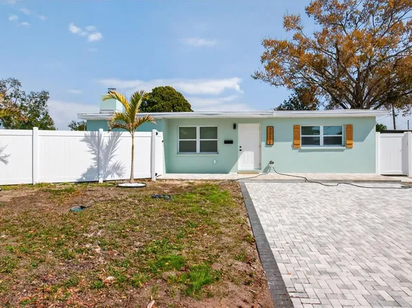 3223 73rd St N, Saint Petersburg, FL 33710
