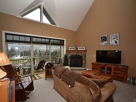 2nd image of 15 Mountainview Upper