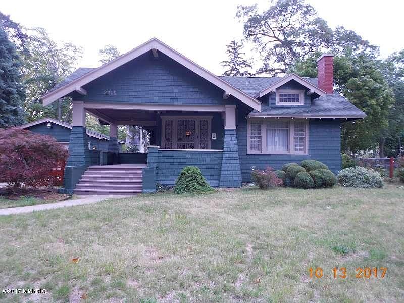 1st image of 2212 Peck St