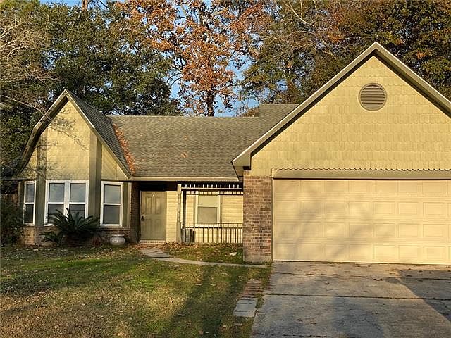 1st image of 217 Woodridge Blvd
