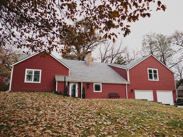 711 13th St, Auburn, NE 68305