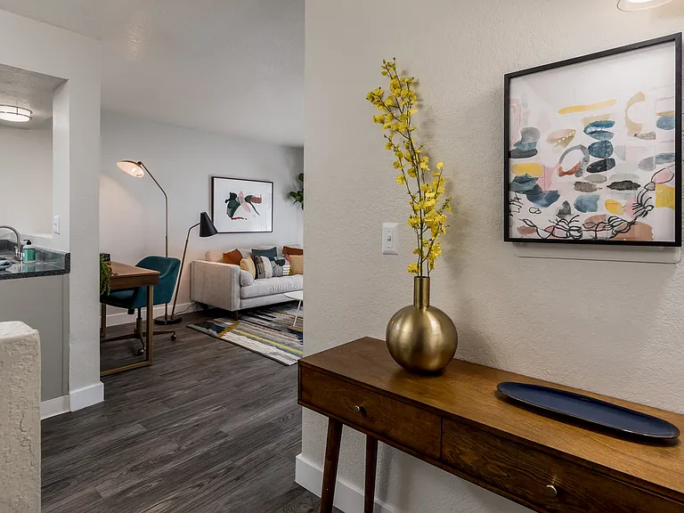 Elevate Apartments — Photo 9