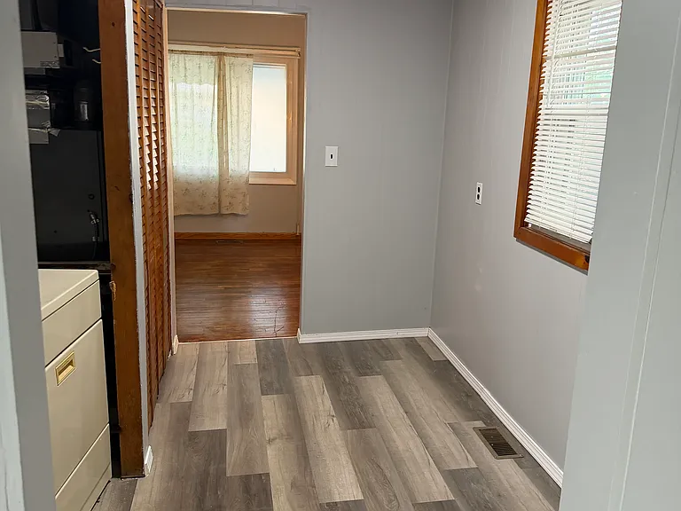 6139 Hampden St — Photo 13