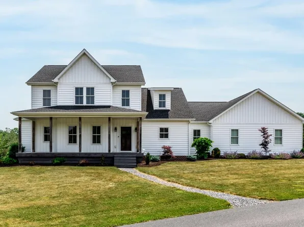 1599 Fadley Rd, Weyers Cave, VA 24486