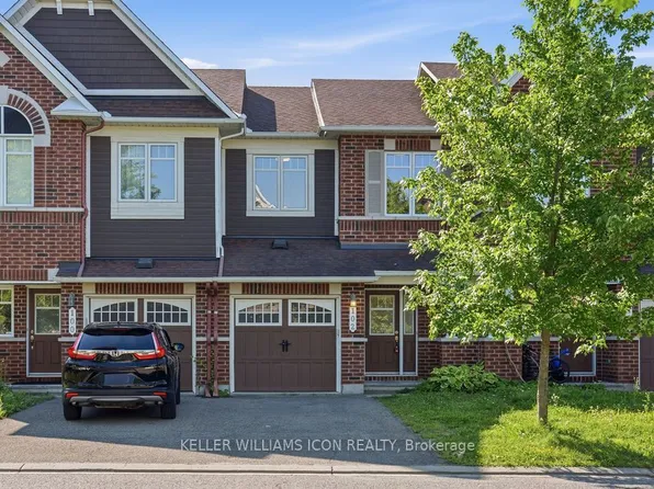 102 Garrity Cres, Ottawa, ON K2J 3T4