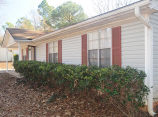 735 Mills Dr, Covington, GA