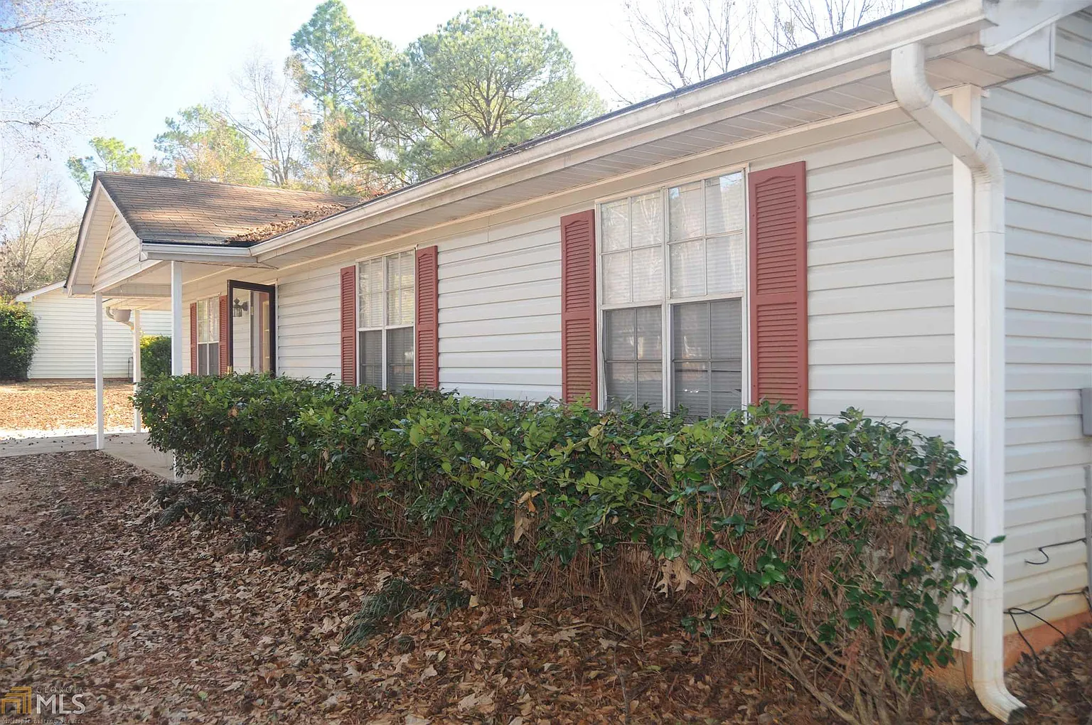 735 Mills Dr photo 1