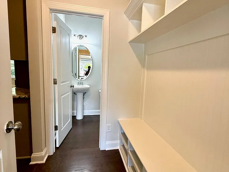 1037 Lakebrink Dr — Photo 15