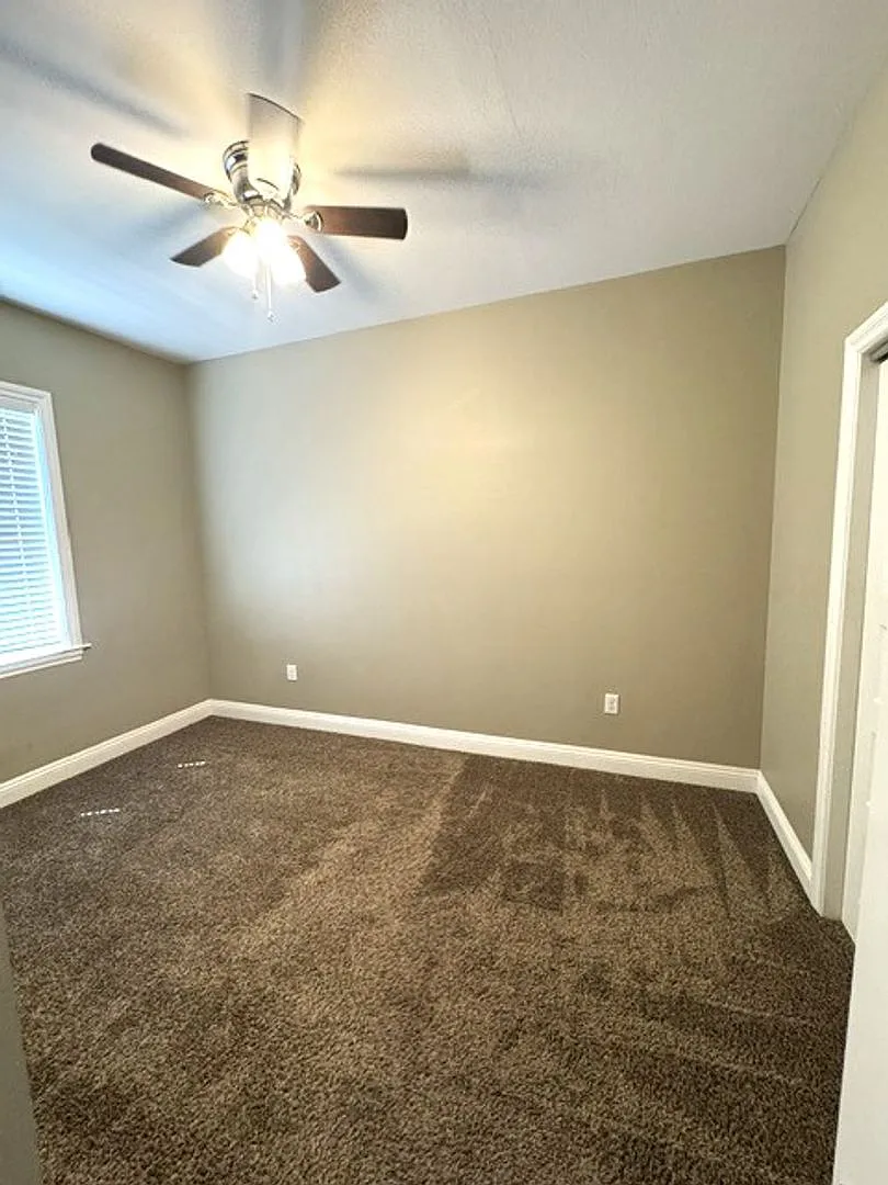 Willows Park Apartments — Photo 4