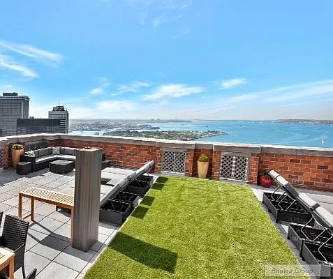 Rented by Bouklis Group | media 30