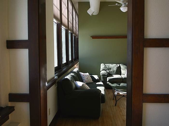 1st image of 715 B Ave E APT 3