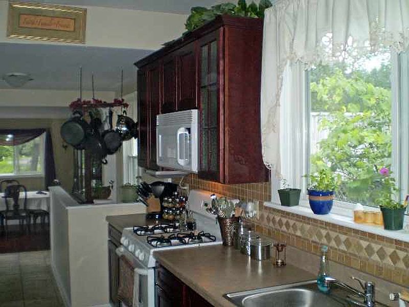 2nd image of 2 BOHL Place
