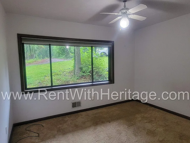 1050 Flamingo Dr — Photo 55