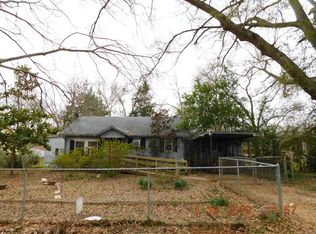 595 W Magnolia St, Garrison, TX 75946