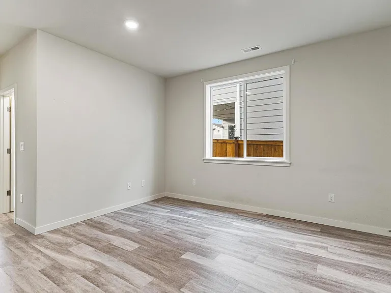18130 133rd Ave E — Photo 25