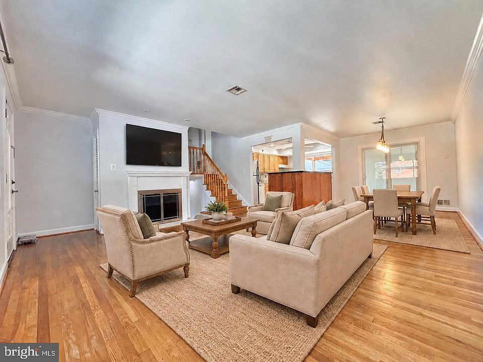 1st image of 10406 Conover Dr