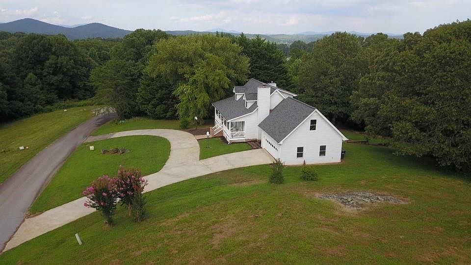 Zillow Dahlonega