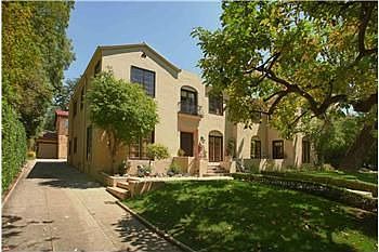 2nd image of 1101 E Altadena Dr