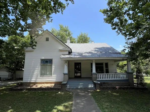 206 S Mill Street, Marionville, MO 65705