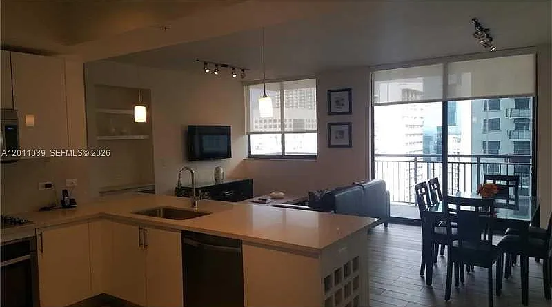 Nine At Mary Brickell — Photo 1