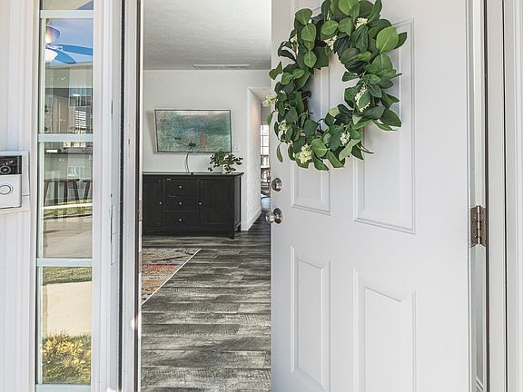 2nd image of 1814 W Ezekiel Dr #34