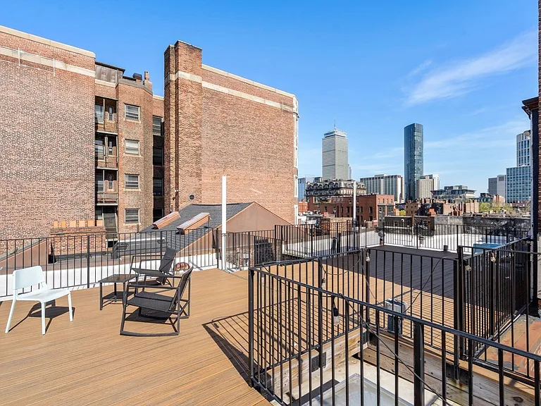520 Beacon St #2F — Photo 13