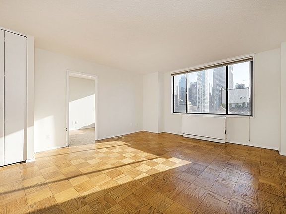 4th image of 330 W 56th St APT 3B