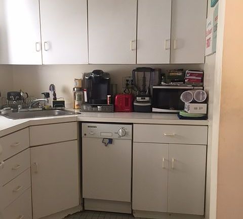 5th image of 506 Amsterdam Ave APT 3a