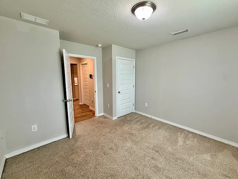 848 Jacobs Way — Photo 11