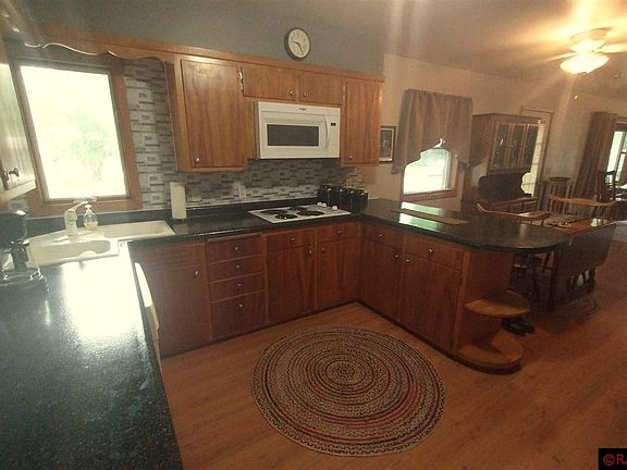 3rd image of 1027 3rd Ave N