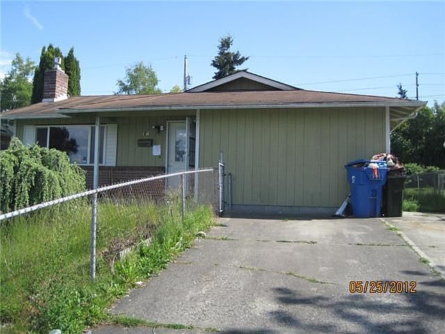 1st image of 1714 E 63rd St