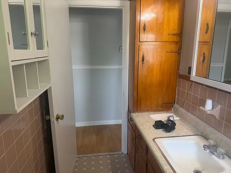 3511 Velma Dr — Photo 9