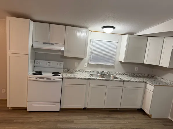 3511 Christoval Rd Trailer 609, San Angelo, TX 76903