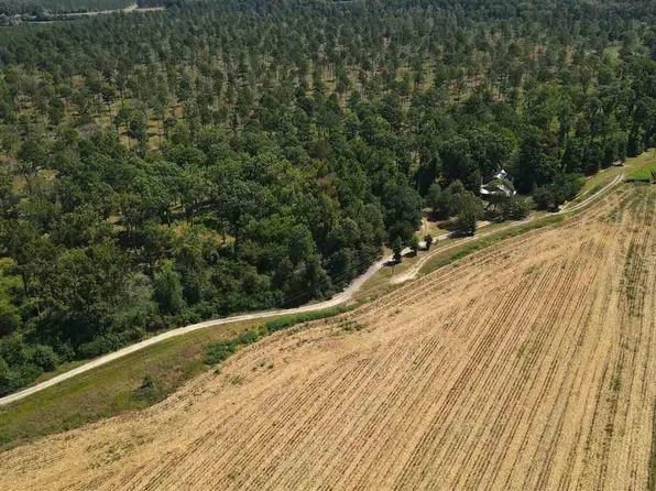 2554 Academy Rd, Mc Coll, SC 29570