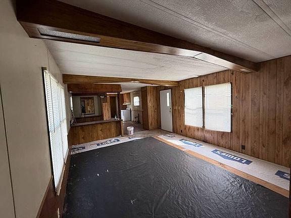 2nd image of 528 Park St