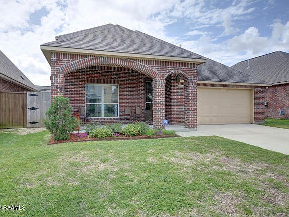 3rd image of 206 Cautillion Dr