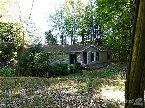 3rd image of 7392 Northern Dr
