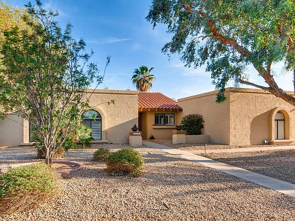 3rd image of 7605 E Larkspur Dr