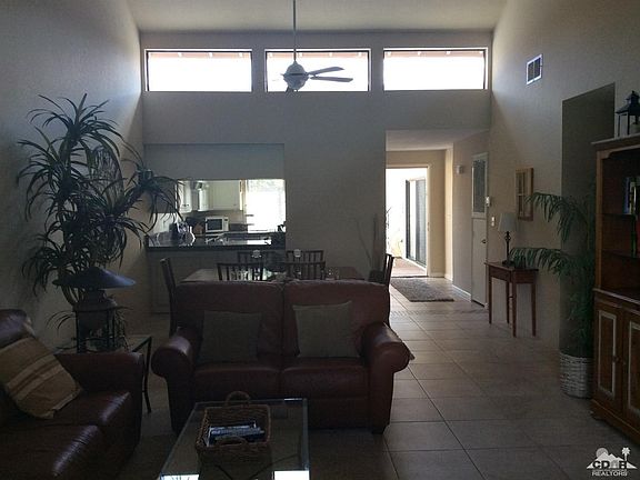 4th image of 440 S Sierra Madre