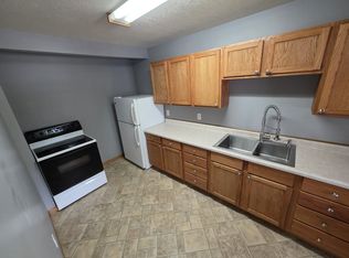 314 S Cavin St #B, Ligonier, IN 46767