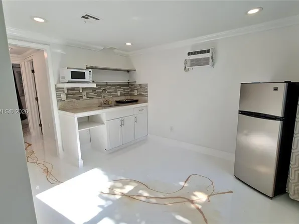 1028 S 62nd Ave #B, Hollywood, FL 33023