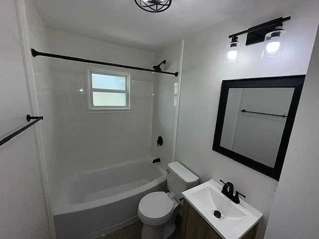 4016 E Livingston Ave — Photo 6