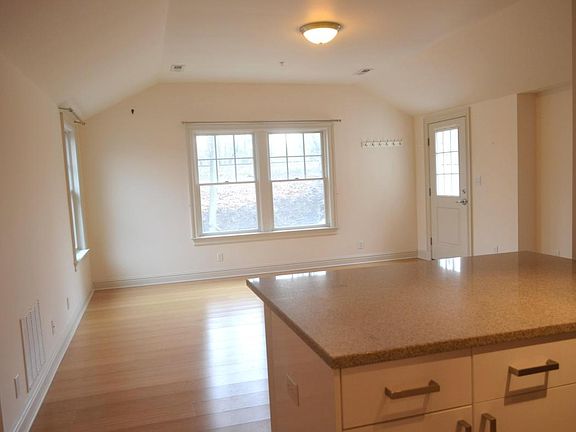 High Ceilings/ Sunfilled Rooms