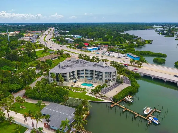 516 Tamiami Trl S #102, Nokomis, FL 34275