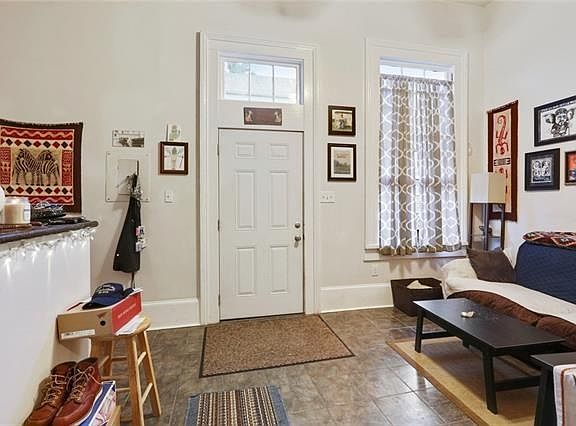 4th image of 1217 Magazine St APT C